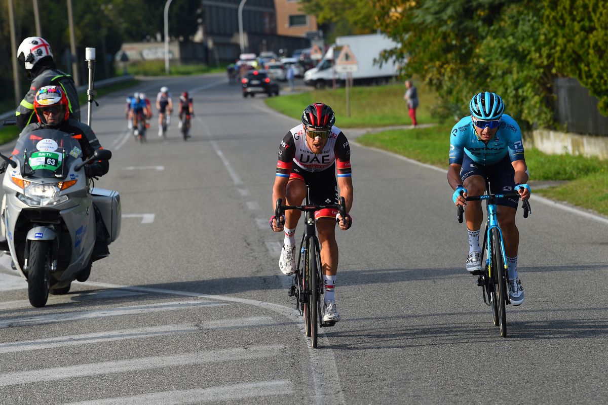 Coppa Agostoni - Giro delle Brianze 2021 - 75th Edition - Lissone - Lissone 180 km - 11/10/2021 - Matteo Trentin (ITA - UAE Team Emirates) - Alexey Lutsenko (KAZ - Astana - Premier Tech) - photo Dario Belingheri/BettiniPhoto&Acirc;&copy;2021