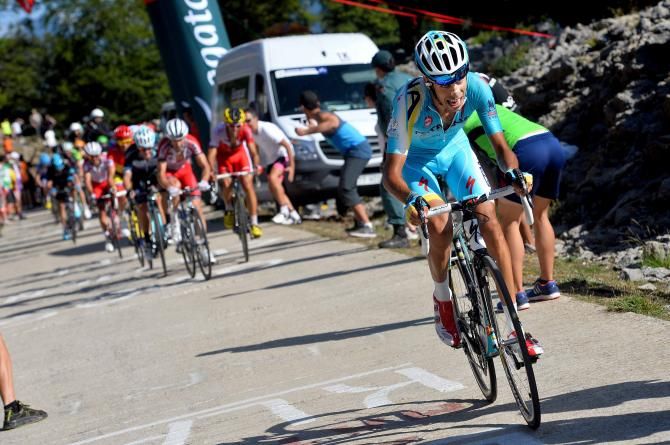 Fabio Aru (Astana) gets some distance on the lead group