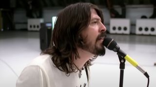 Dave Grohl singing in the Foo Fighters' "The Pretenders" music video.