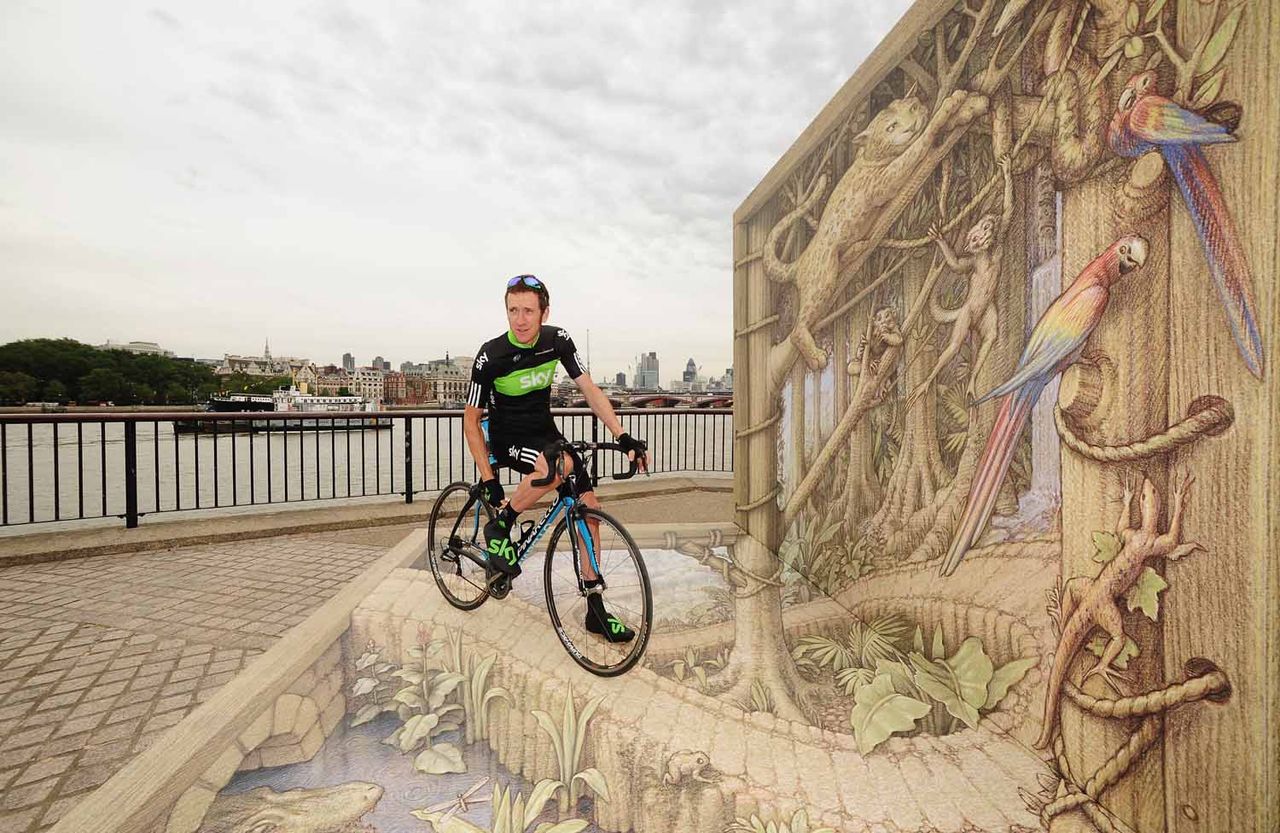 Bradley Wiggins promotes Sky's Rainforest Rescue venture at the 2010 Tour of Britain.