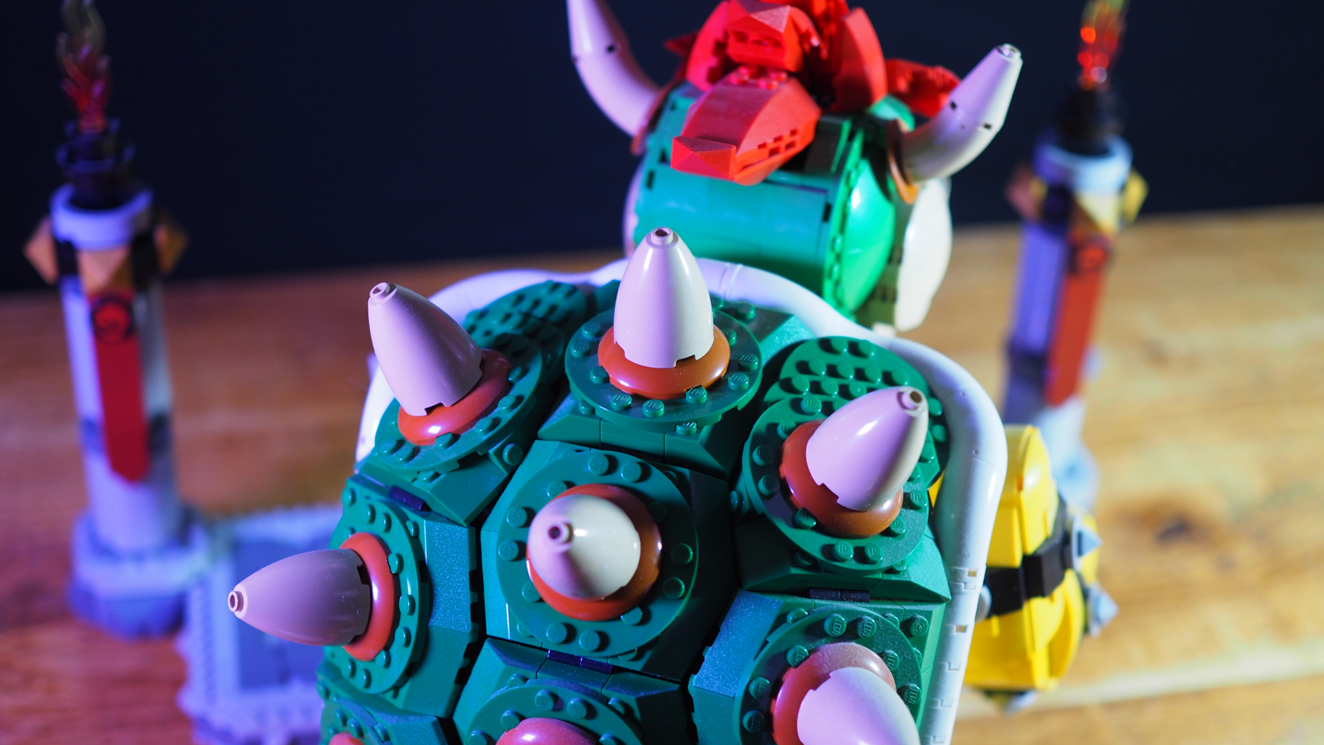 Lego The Mighty Bowser, seen from behind