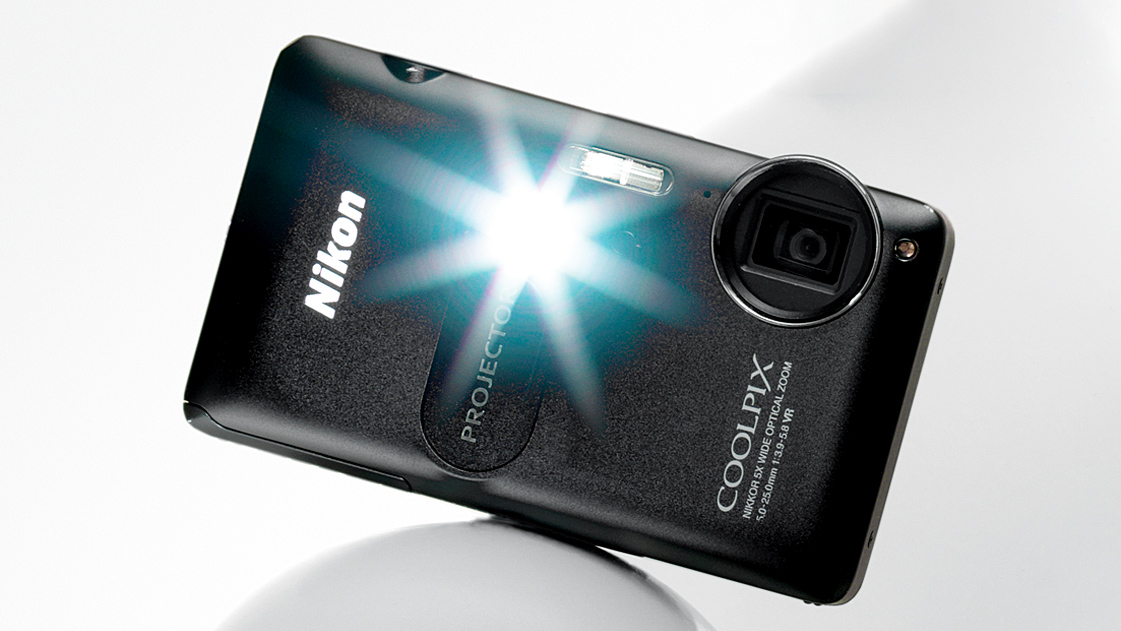 Nikon Coolpix S1200pj