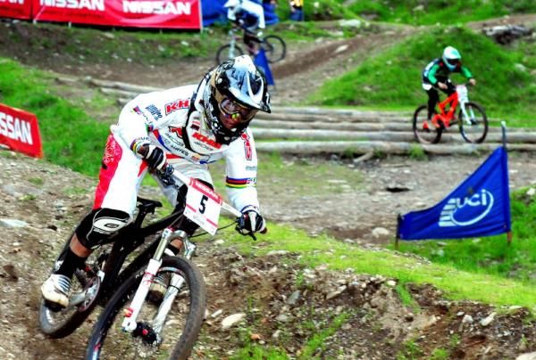 World Champion Melissa Buhl (KHS) winning the small final.