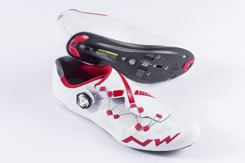NORTHWAVE Man road cycling shoes EXTREME RR fluo yellow 