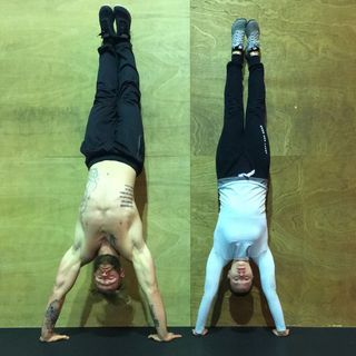 crossfit-couples-tim-jess-handstand