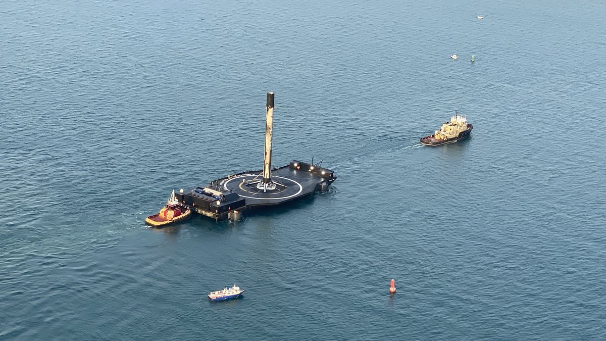 SpaceX's drone ship "A Shortfall of Gravitas" returns to port on Aug. 31, 2021, after its first successful Falcon 9 rocket landing.