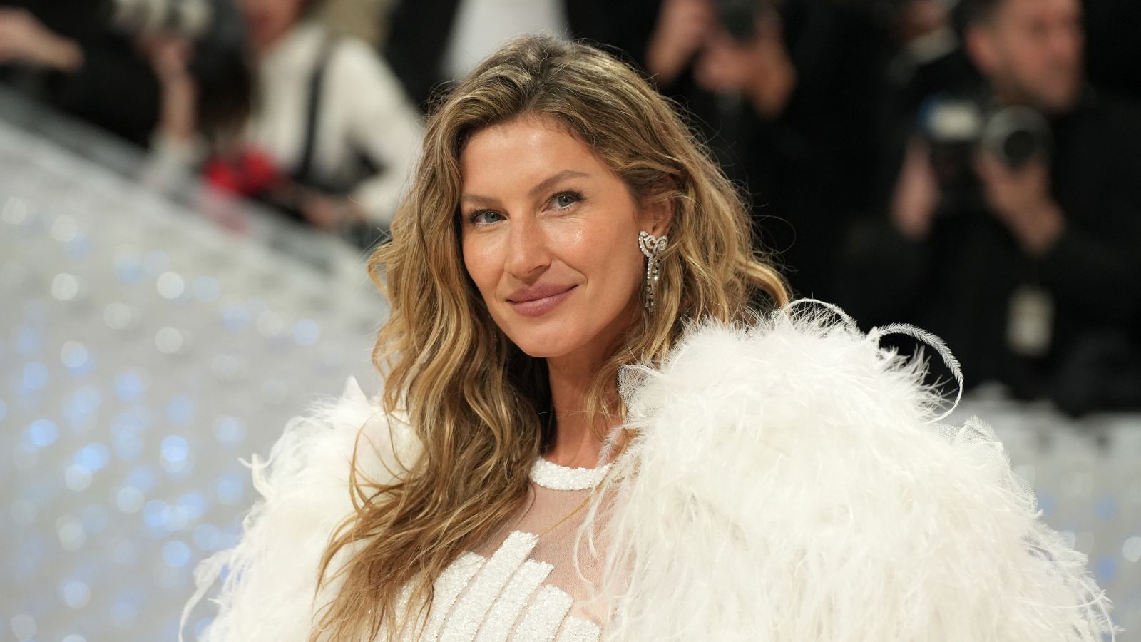  Gisele Bündchen at the MET Gala