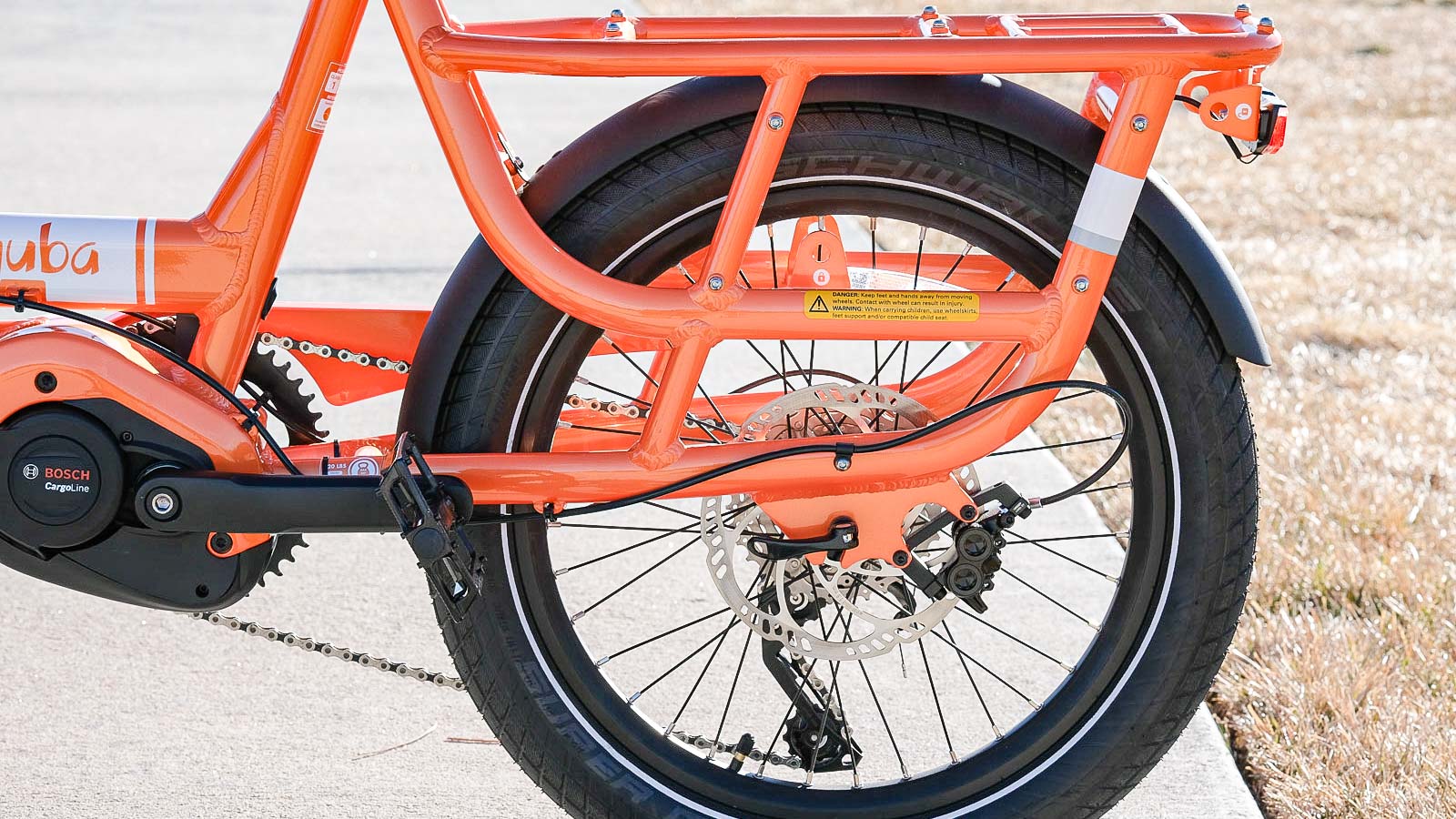 Yuba Supercargo CL back wheel