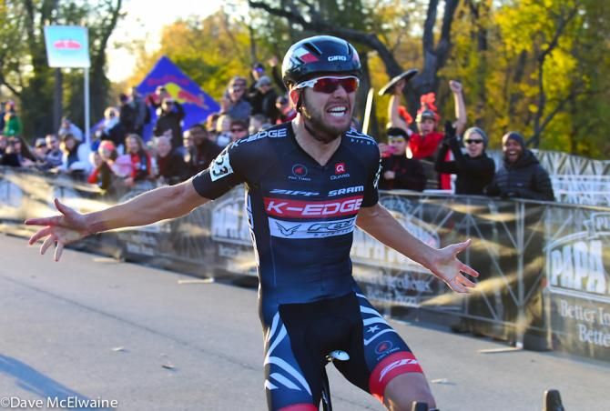 Danny Summerhill (K-Edge Felt) sweeping the Derby City Cup weekend