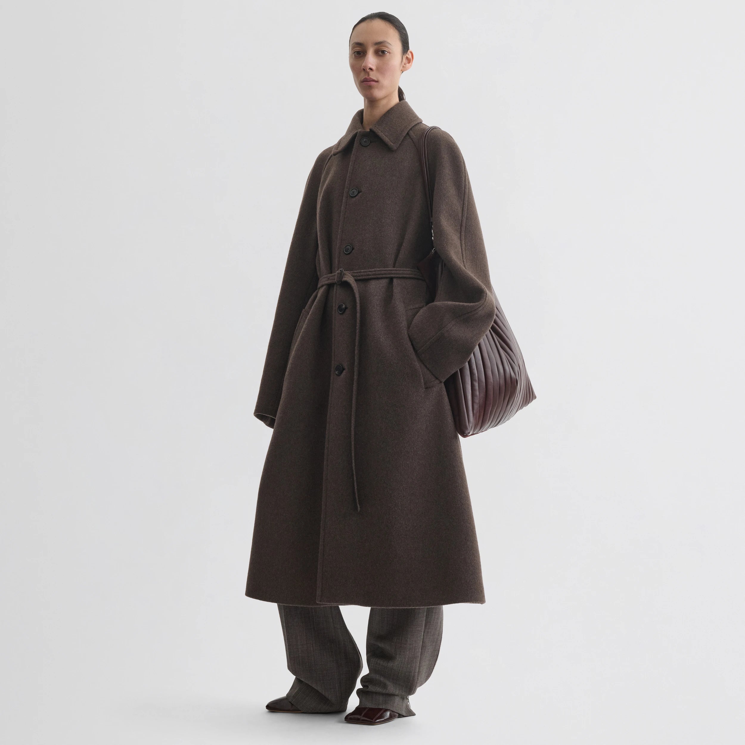 Curve Shoulder Coat | Brown Cashmere