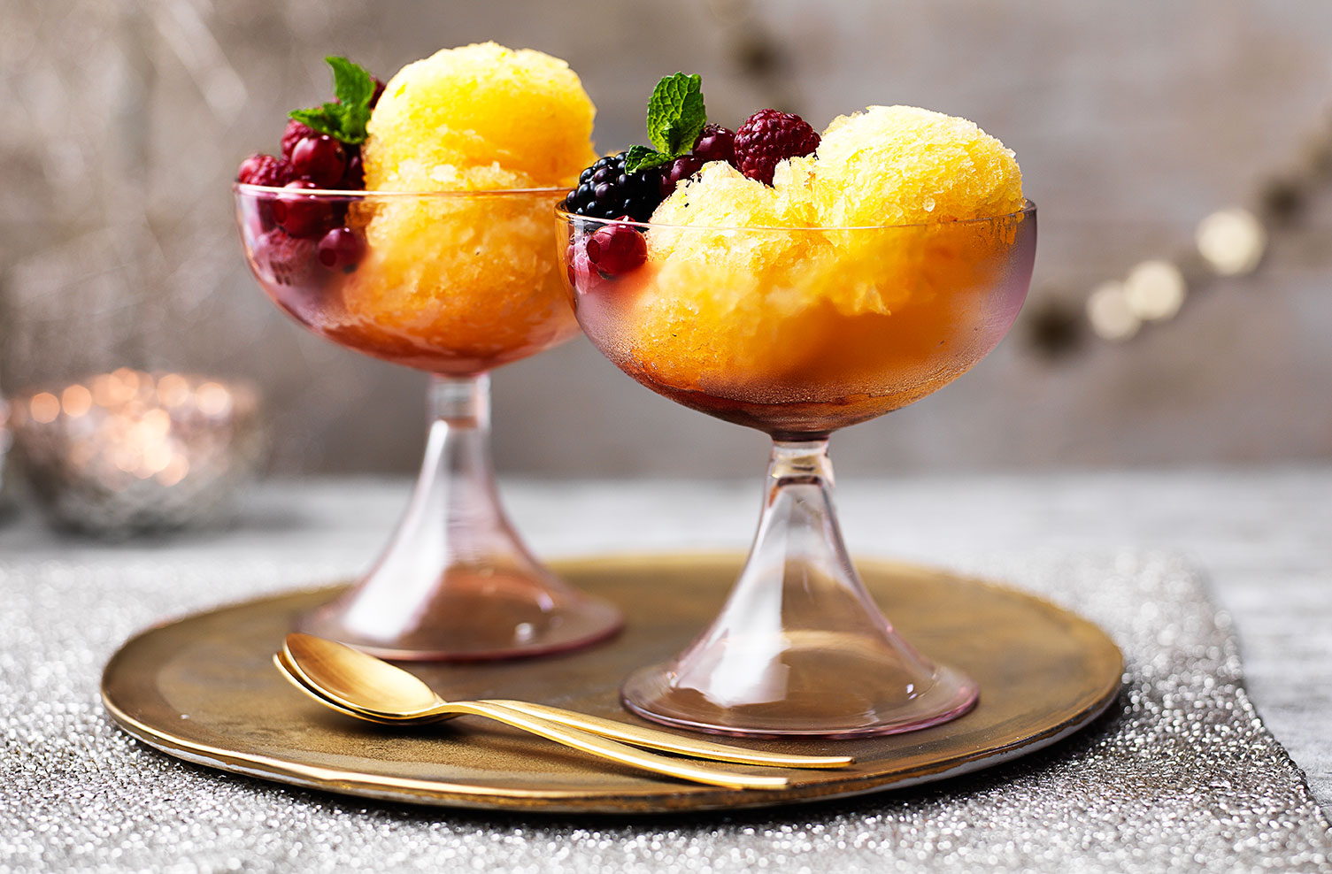 13-boozy-christmas-recipes-that-are-perfect-for-your-festive-party-this-year-4-1556668968-rEBJ.jpg
