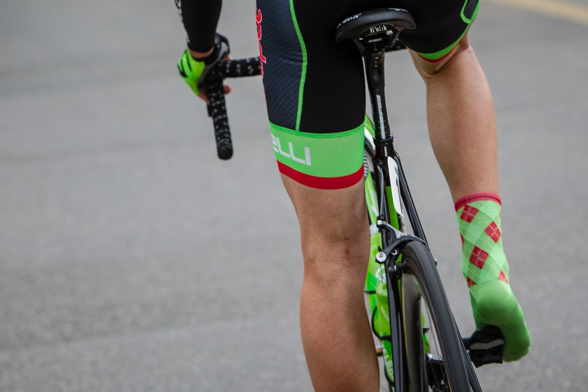 Phil Gaimon (Cannondale-Drapac) had shoe troubles during todays stage.