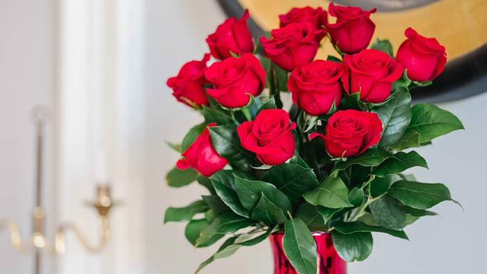 best flower delivery online: Telaflora