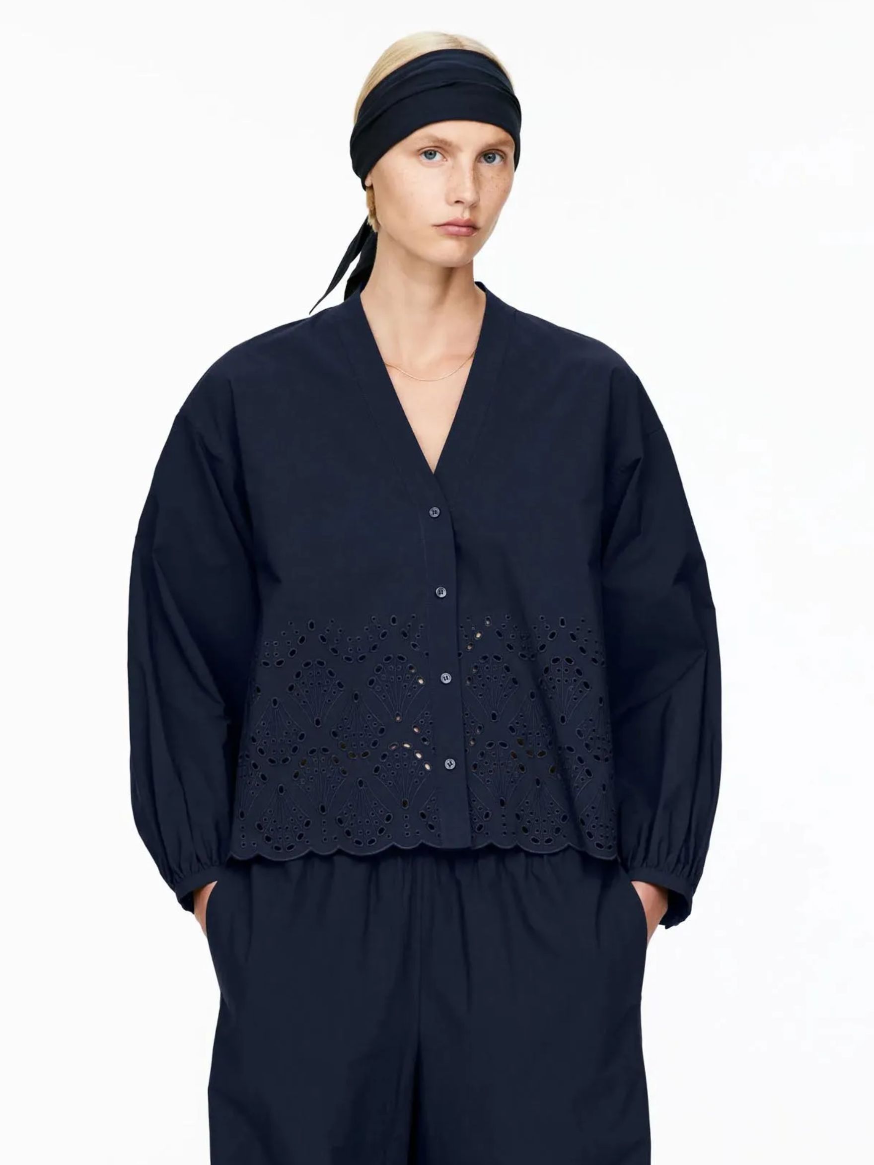 Broderie Anglaise Blouse – Dark Blue – Women – Arket Gb