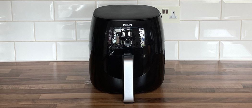 Philips Airfryer XXL HD9650/96 on a kitchen countertop