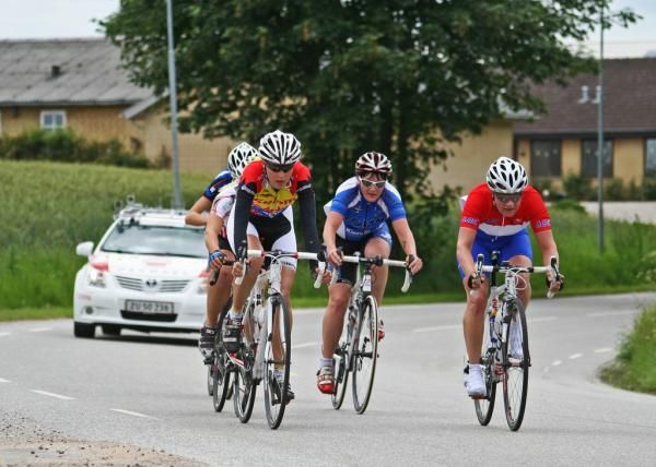 The breakaway in the women's race.