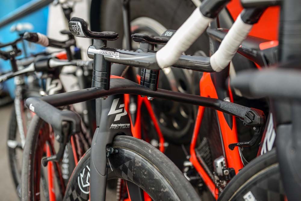 The aerobars come in three sizes