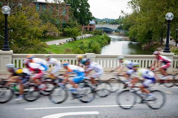 The main bunch passes through scenic downtown Greenville.