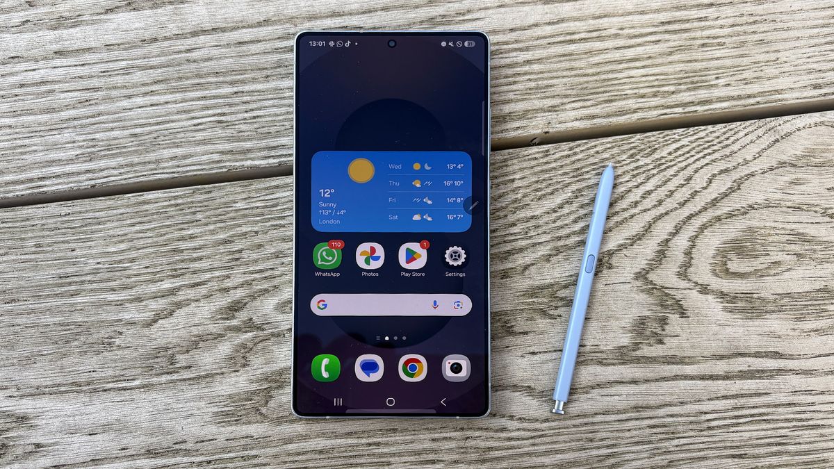 Samsung Galaxy S25 Ultra smartphone