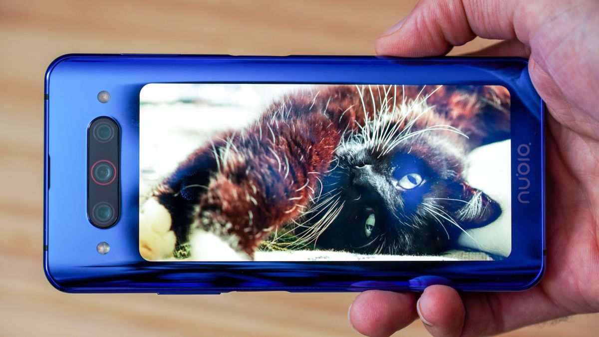 Nubia X: a Dual-Display Smartphone with No Selfie Camera
