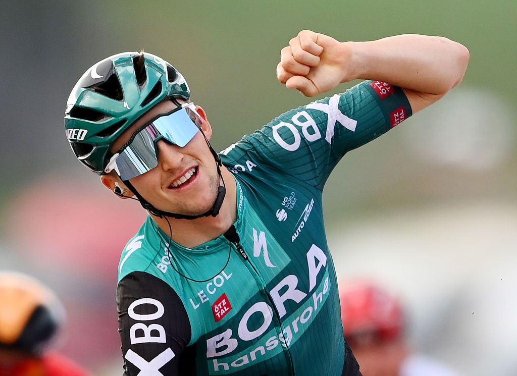 Jai Hindley (Bora-Hansgrohe) celebrates a victory on stage 9 of the 2022 Giro d&#039;Italia which he also went on to win overall