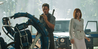 Chris Pratt and Bryce Dallas Howard in Jurassic World