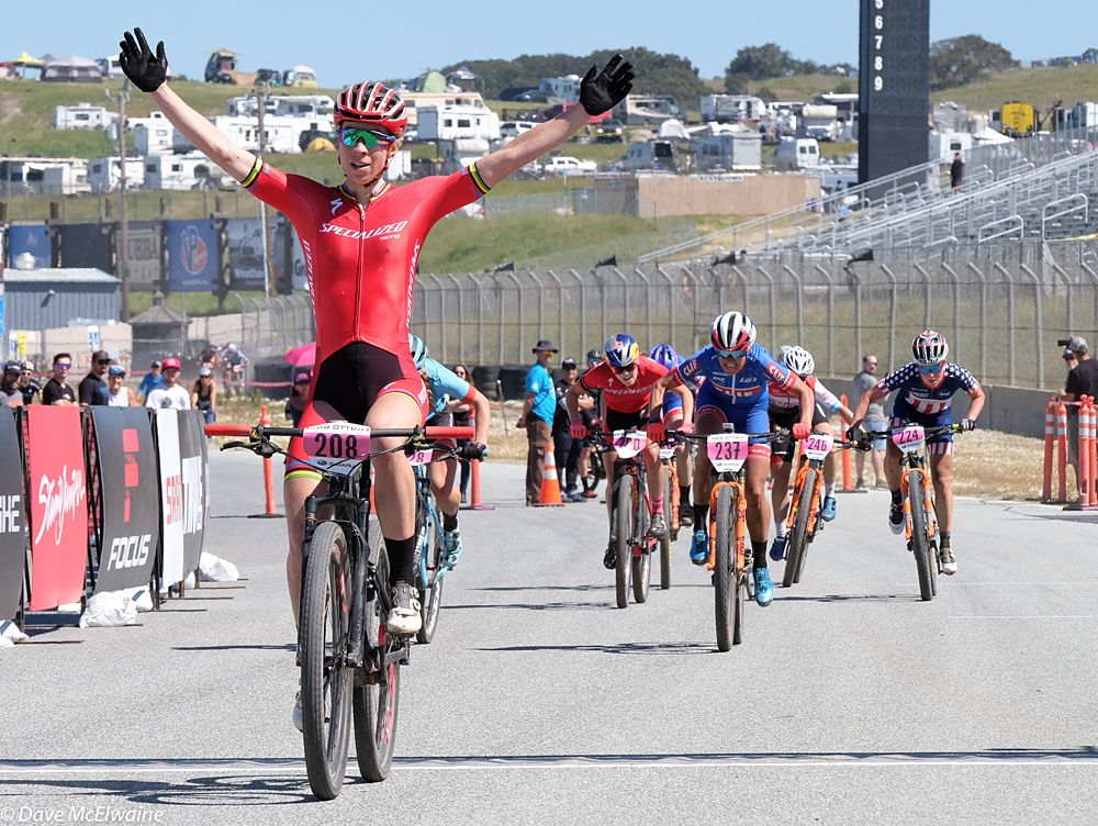 Annika Langvad (Specialized) took the win with a small gap over the field.