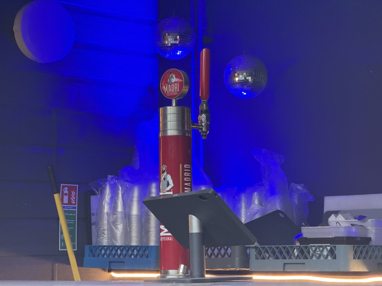 iPhone 17 Pro camera sample showing bar scene at 4x zoom