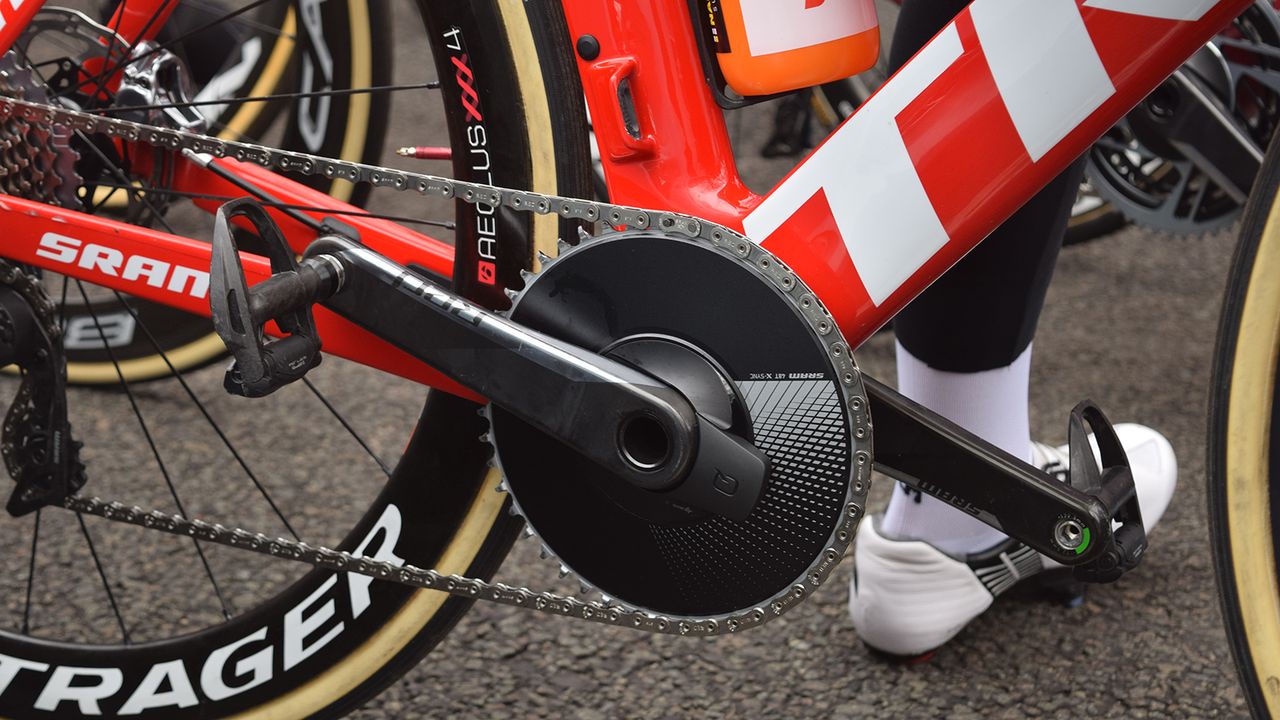 Mads Pedersen raced both races with a 1X drivetrain setup from SRAM