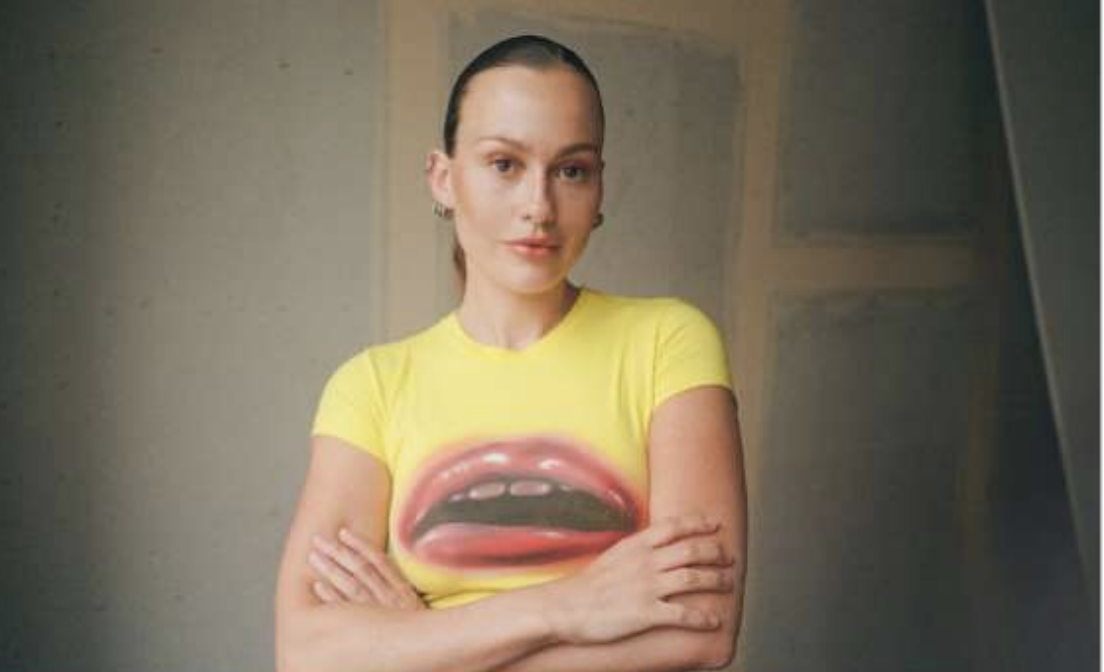 profile of Maja, artist