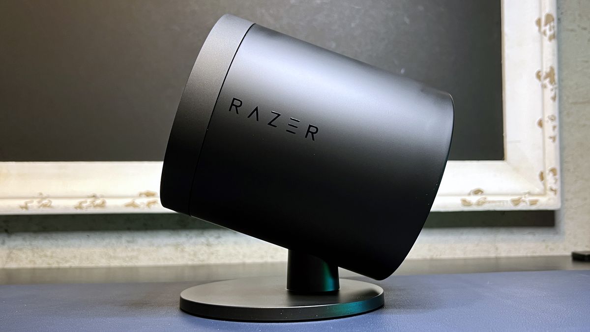 Razer Nommo V2 Pro Speaker Review: Single-Player Battlestation