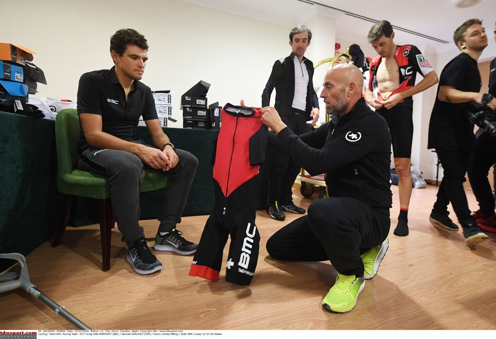 Assos show off their clothing during a fitting for Greg Van Avermaet