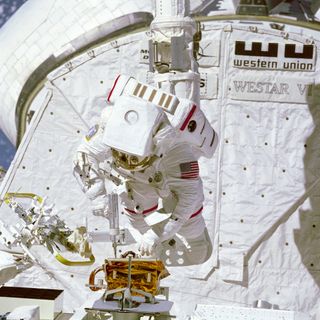 space history, NASA, extravehicular activty, eva