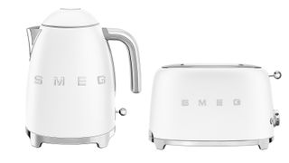 Smeg 50's style kettle and toaster matte collection