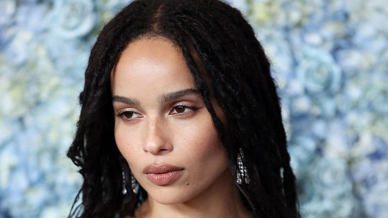 Zoë Kravitz's Pixie Cut Hair Transformation is a Dramatic Change ...