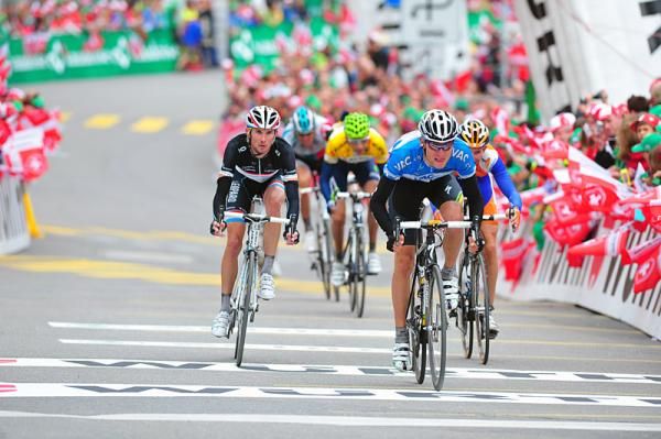 Tejay Van Garderen (HTC-Highroad), in the blue points leader's jersey, takes the sprint for sixth place.