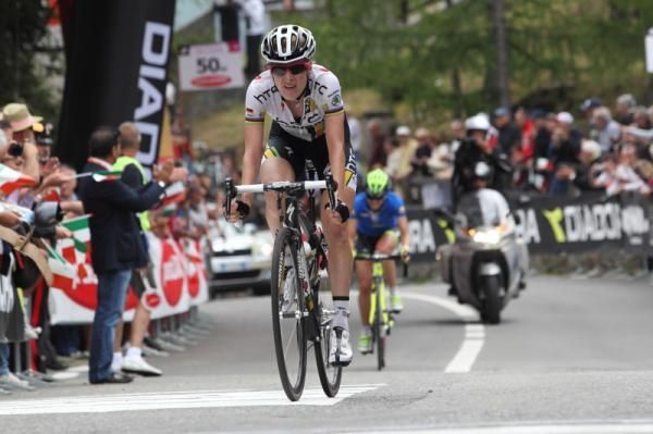 Judith Arndt (HTC-Highroad) buried herself to take third and protect her podium position for GC.
