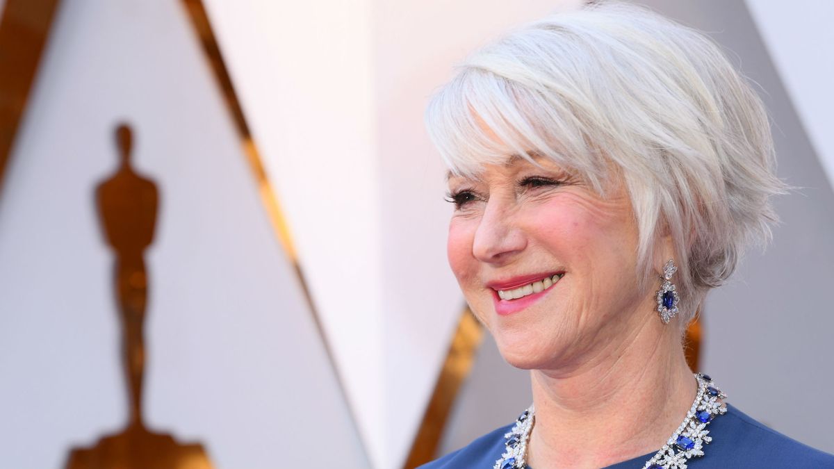 Helen Mirren prend un shot de tequila sur le tapis rouge des Oscars comme la légende qu'elle est