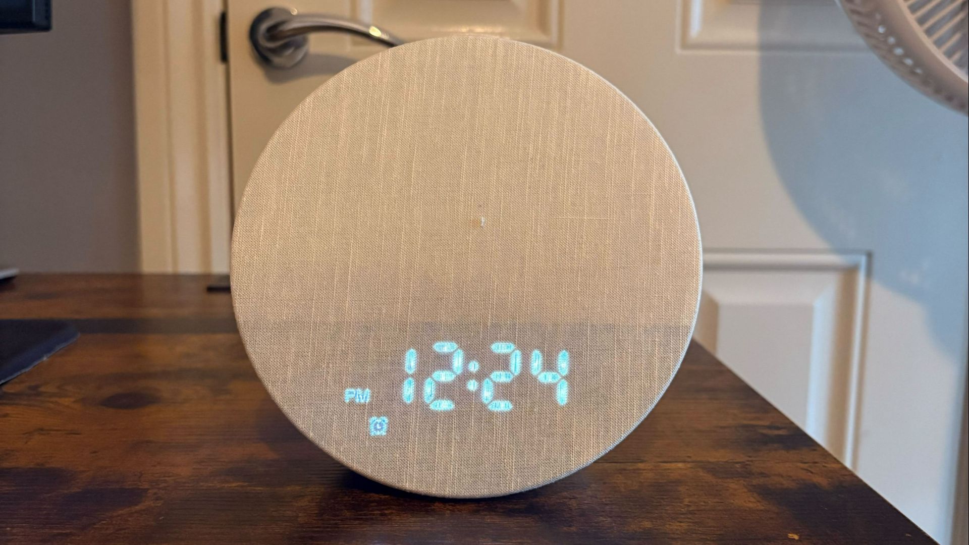 Tom's Guide Deals Writer tests Dreamegg sunrise alarm clock