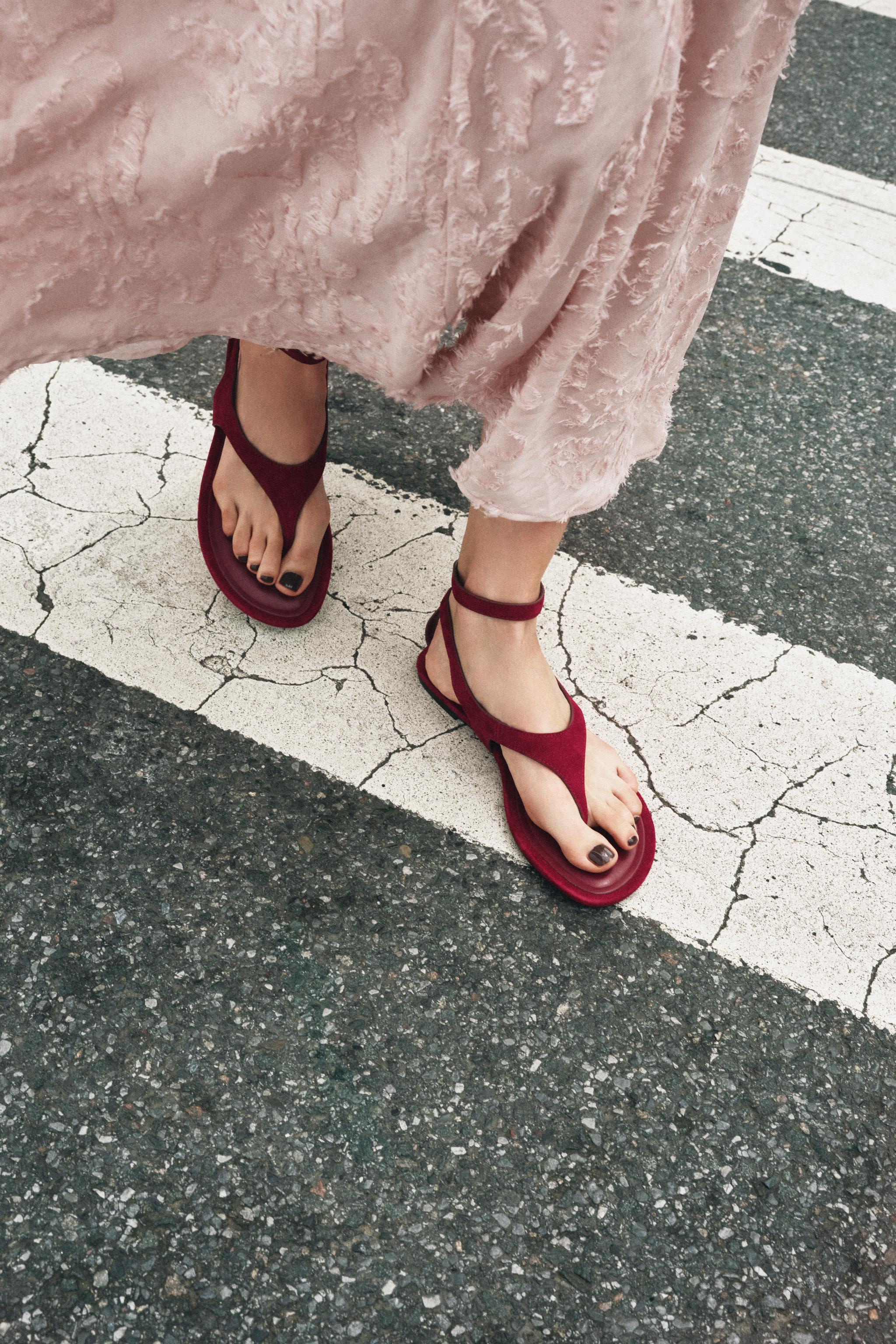Split Suede Flat Toe Post Sandals