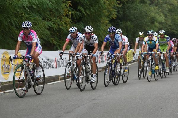 Damiano Cunego (Lampre-NGC) leads a group of riders.