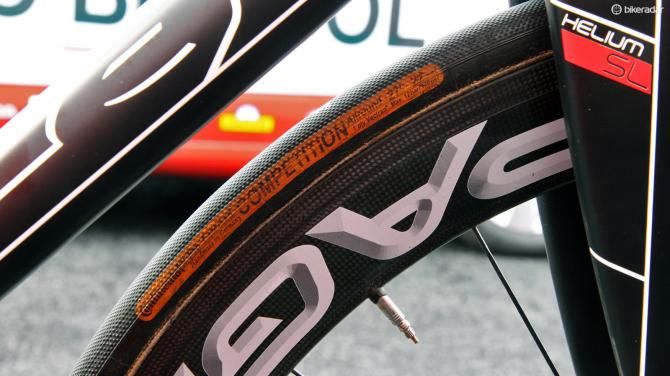 While many riders are starting to move to wider tires, Lotto-Belisol sprinter Adam Hansen stuck with 22mm tubulars at the start of stage 2