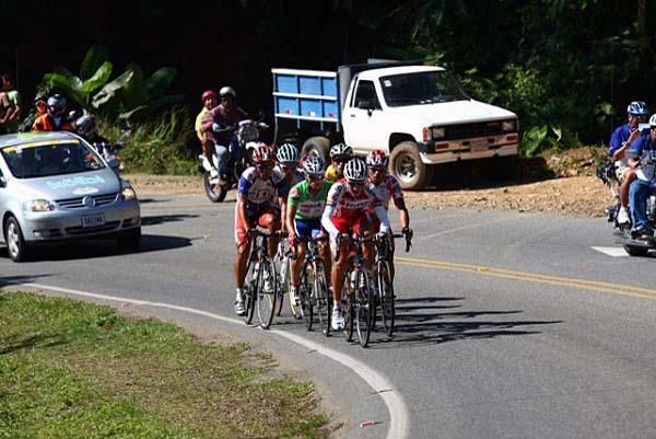 This tightly packed group rolls along.