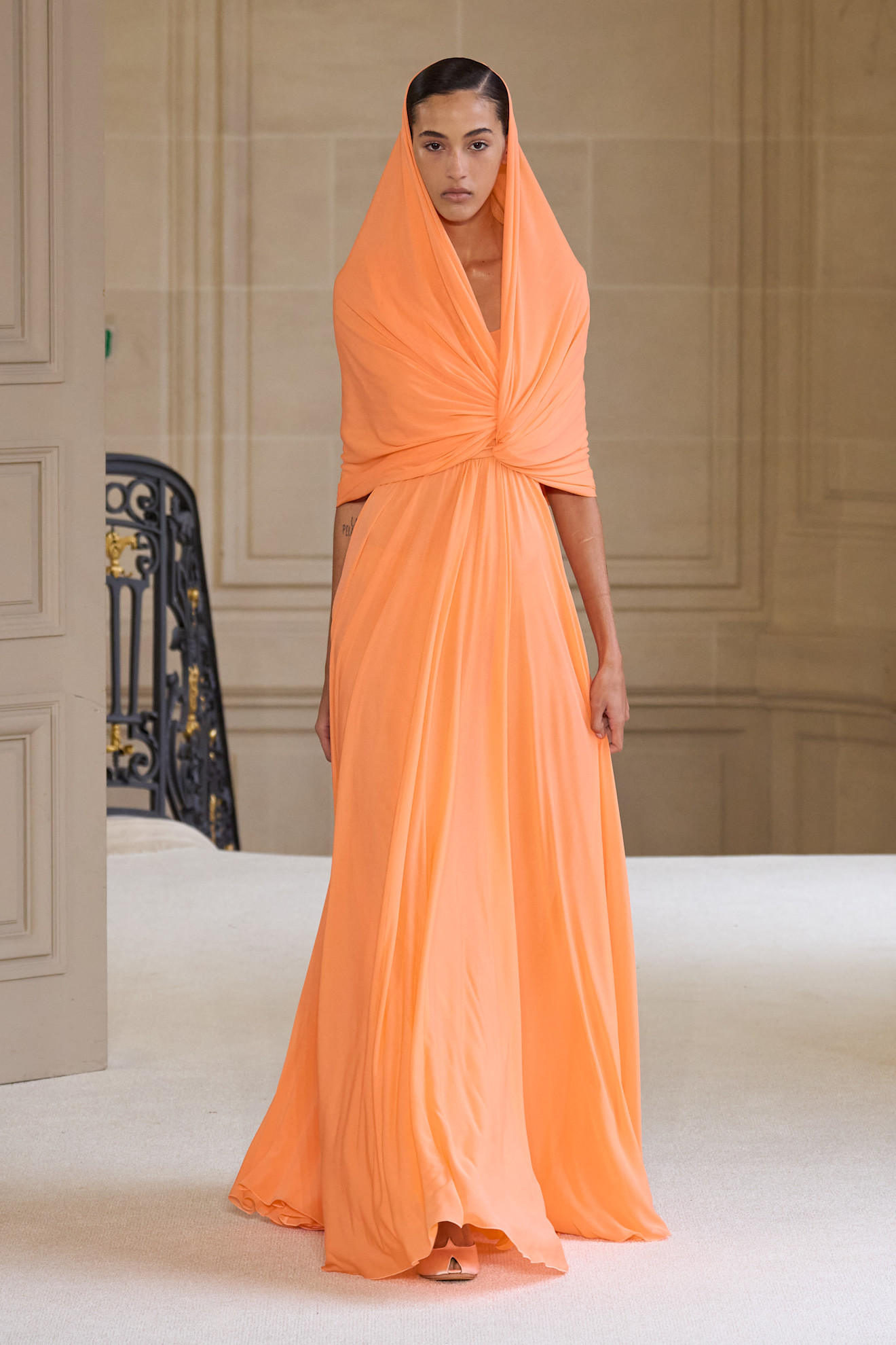 Photos from the spring and summer 2026 show the orange trend.