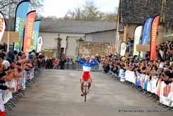 Francis Mourey (FDJ) was an emphatic winner in Rodez.
