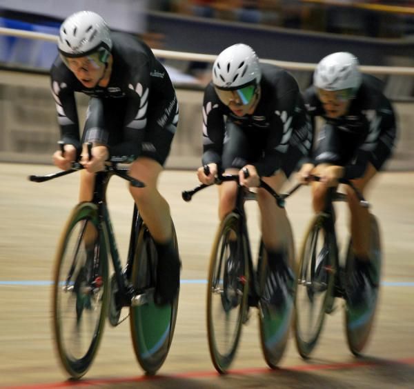 New Zealand rides to the gold medal in the women's team pursuit.