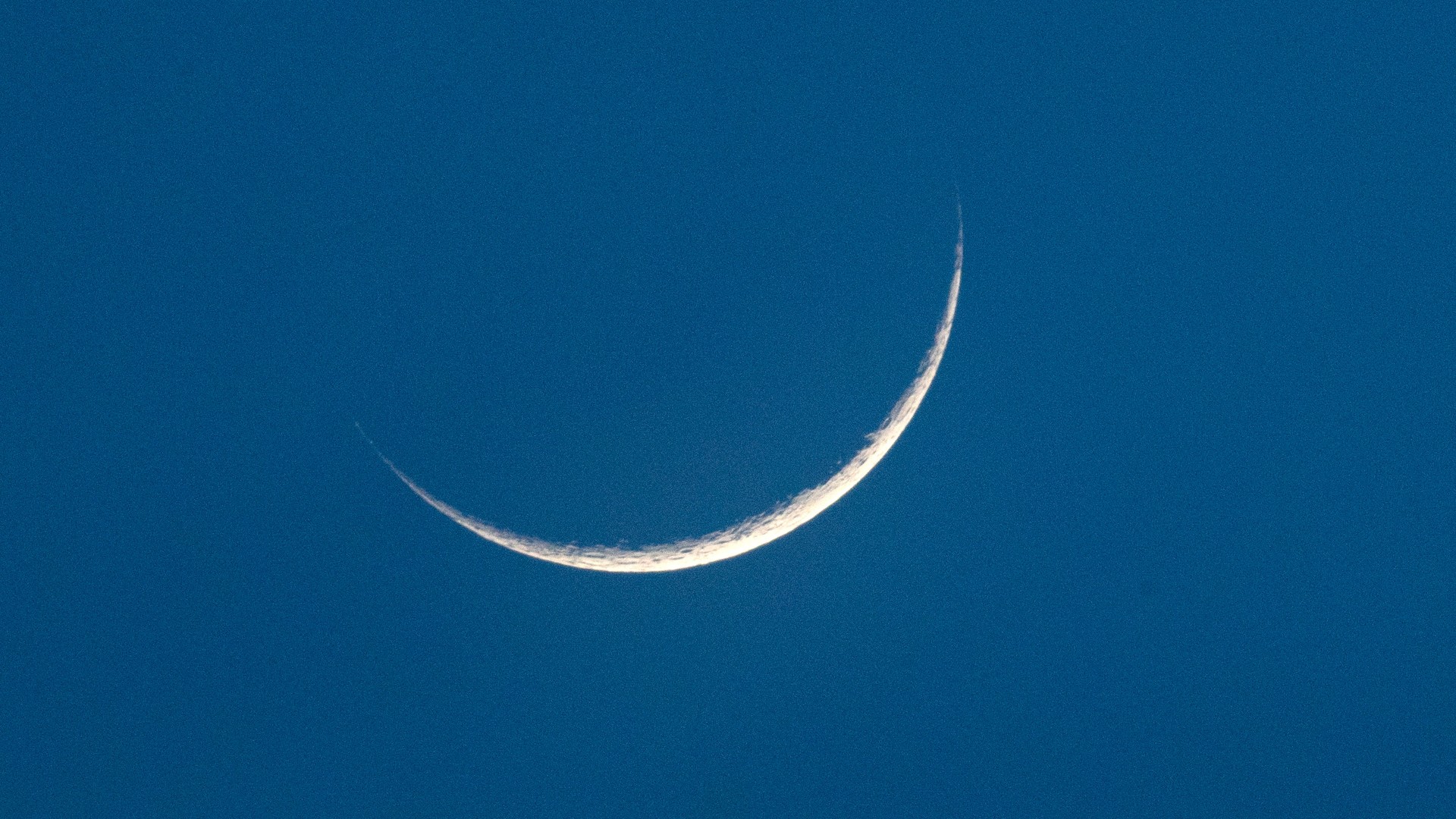 April new moon brings rare hybrid eclipse ahead of end of Ramadan