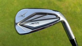 Mizuno JPX923 Hot Metal HL Iron and its silver chrome colorway