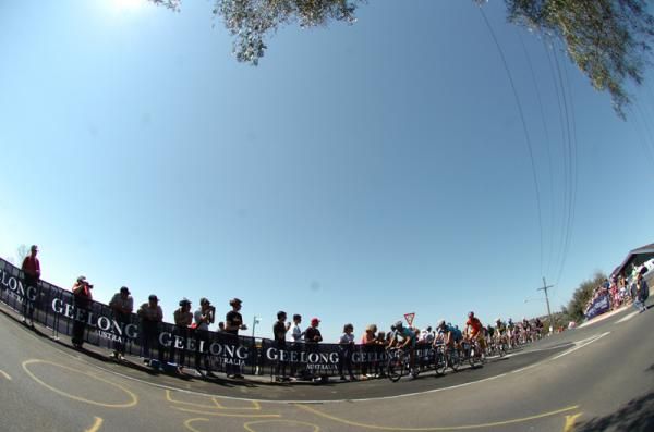 The Geelong peloton. 2010 marked Australia's first World road race