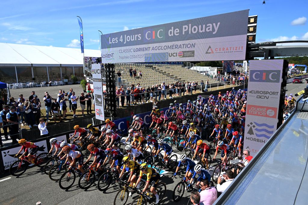 Riders are off for the Classic Lorient Agglom&eacute;ration Troph&eacute;e Ceratizit 2023
